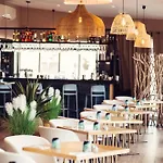 Restaurant La Cote Revee 호텔 *